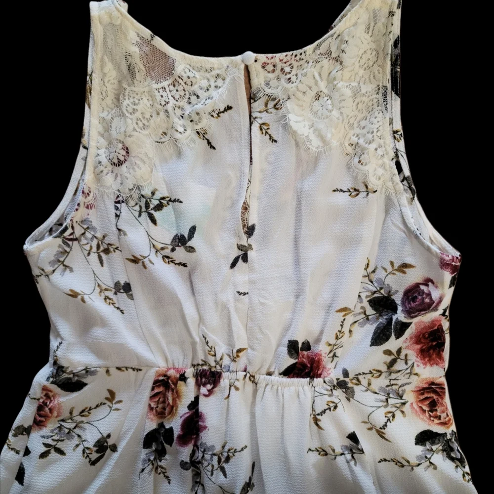 Lace Umgee Midi Dress - Picture 4 of 5